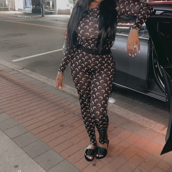 Beautiful trendy top and bottom set as seen on The Kardashdians and Beyoncé. - Picture 4 of 7